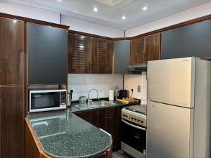 Stay in the heart of Sport City in LUX 1BDR with sky view 11