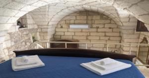 Odegos Monolocali Vico SantAntonio