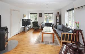 Cozy Home In Samsø With Wifi