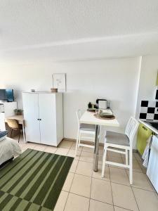 Appartements Studio tout confort : photos des chambres