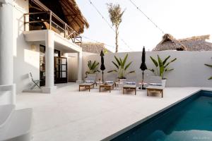 Casa Nopal-Private Pool, Chic, Steps from Beach