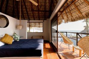 Casa Nopal-Private Pool, Chic, Steps from Beach