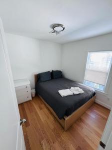 Renovated, 10 Min from the city