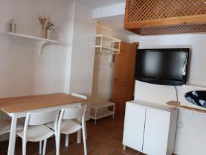 Apartamento con piscina, sauna y jacuzzi edificio Arttyco