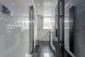 Guthrie Place Apartment