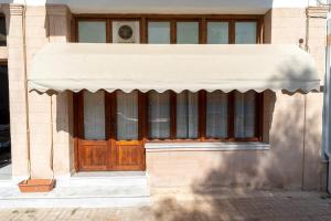 Aegina Town Cozy Escape