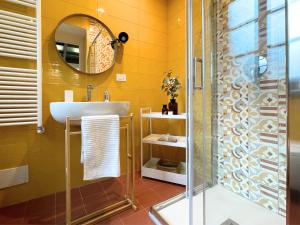 Piazza Vittorio Two-level Modern Apartment