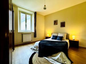 Le Saint - By 69ALSACELO- 3 Chambres Séparées - Idéal Pro & Famille - Patio Privé - Proche Centre Ville - Smart TV - WiFi Fibre - Check-in Autonome - Parking Facile & Gratuit