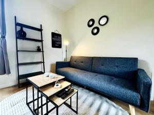 Le Saint - By 69ALSACELO- 3 Chambres Séparées - Idéal Pro & Famille - Patio Privé - Proche Centre Ville - Smart TV - WiFi Fibre - Check-in Autonome - Parking Facile & Gratuit