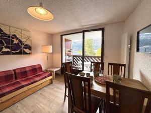 Appartements Appartement cosy 4 pers, proche ski, parking, balcon - FR-1-737-89 : photos des chambres