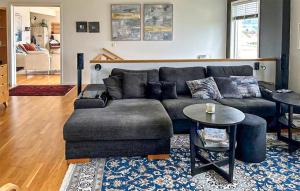 Gorgeous Home In Huskvarna With Wifi