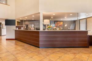 Best Western Plus West Covina Inn