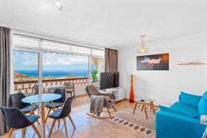 Cozy apartment with ocean view - complete renovation June 2024