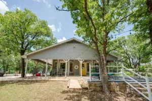 Yard, Dock and Boat Slip Lake Bridgeport Cabin! - Bridgeport