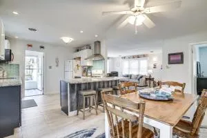 4 Mi to Beaches Pet-Friendly Berlin Home! - 柏林