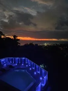 Bel appartement avec piscine privée et vue exceptionnelle - Gourbeyre