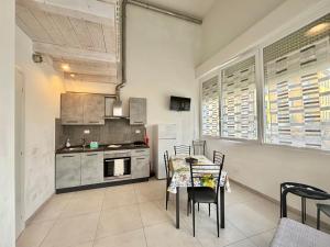 8 Lofts - Apartments - 1