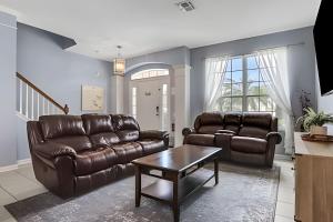 Casa 6Q Familiar c Game Room Marvel e Piscina