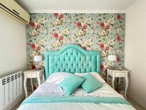 Depto de lujo con cochera y piscina sobre Bv Gálvez - La Guardia