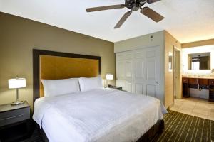 King Suite with Accessible Tub - Mobility and Hearing Access/Non-Smoking room in Homewood Suites Durham-Chapel Hill I-40