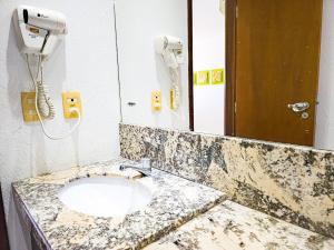 Suíte #1706 em hotel a 180m da praia