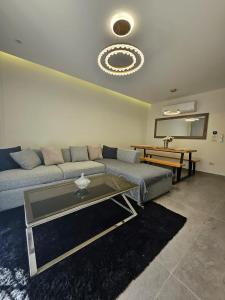 The Luxe Retreat and Uniqueness