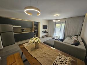 The Luxe Retreat and Uniqueness