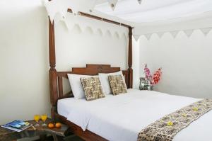 Phòng Tiêu Chuẩn Giường Đôi (Standard Double Room)