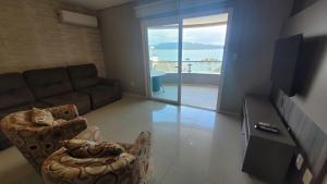 B164 - Apto na praia da Lagoinha para Alugar