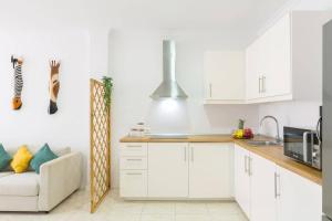 African Sunrise by Villas Rivero