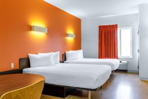 Motel 6-Swift Current, SK