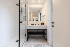 FLH Alameda Studio lll