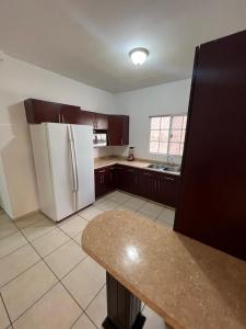 Amplio y excelente ubicación