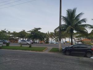 Praia grande Ubatuba 50 metros da orla !