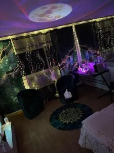 La belle étape et Parking - 卢瓦尔河畔奥尔