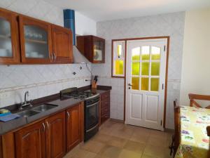 Alquiler Casa Anvers 548 para 8 personas, 4 habitaciones, con Wi-Fi y Parrilla, a 400 metros del mar! Septiembre, Octubre, Noviembre, Diciembre y Temporada Verano 2026