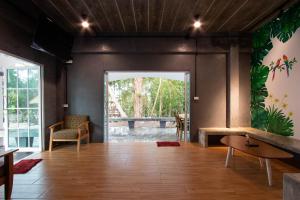 Mango tree อ่าวมะขามป้อม