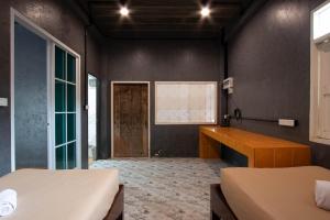 Mango tree อ่าวมะขามป้อม