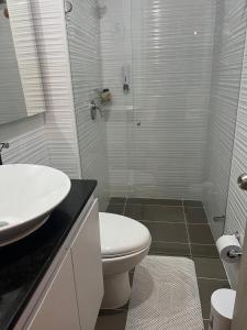 Escapate al sol en La Morada Peñazul apartamento BBQ