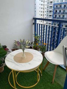 Staycation at Sea Residences Suite B1202