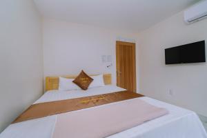 Phòng Giường Đôi Có Phòng Tắm Riêng (Double Room with Private Bathroom)