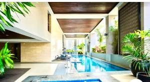 20C Staycation away from home