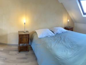 Maisons de vacances Gite ecologique familial en campagne, ideal pour sports et nature - FR-1-410-452 : photos des chambres