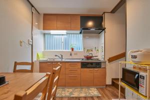 Near Osaka Castle entire villa at Kyobashi Station