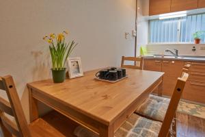 Near Osaka Castle entire villa at Kyobashi Station