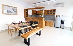 2 villa complex near Atlas beach