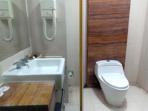 Ros-In Hotel