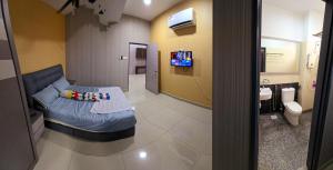 Bandar Alam Masai Staycation - Netflix, Unifi, Prime, Hotstar