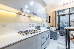 Relaxing 1BR Apartment with Built-in Wardrobe & Community View in Azizi Riviera 4, Al Merkadh by Deluxe Holiday Homes