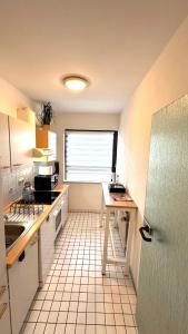 16-Helles 2-Zimmer Apartment -WLAN,große Balkon & kostenfrei parken